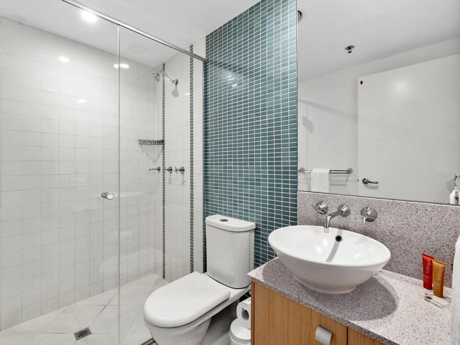 Sensational Ocean View 2 Bedroom Apartment Maroochydore Extérieur photo