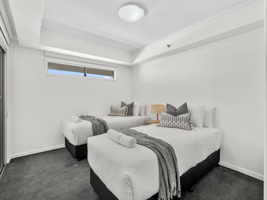 Sensational Ocean View 2 Bedroom Apartment Maroochydore Extérieur photo